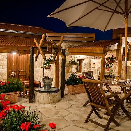 Xenios Cottages Лофу Екстериор снимка