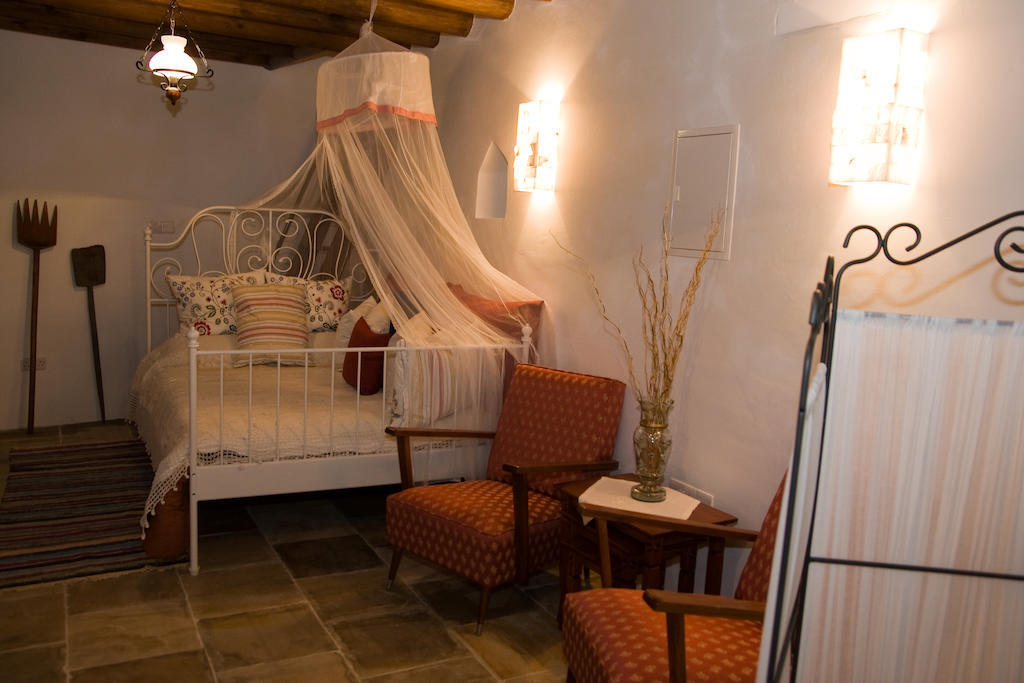 Xenios Cottages Лофу Стая снимка